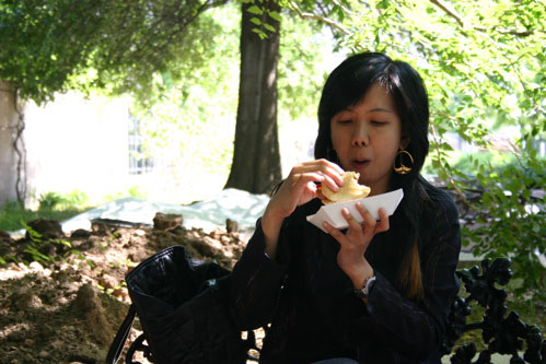 Indri eating